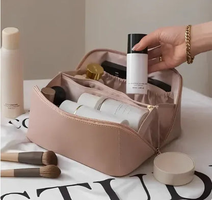 Makeup Bag Cosmetic Pouch Makeup Organizer Travel Cosmetic Bag Ladies Makeup Storage Bag Toiletry Bag